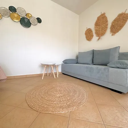 Porto Nuovo 2 * לימנאס